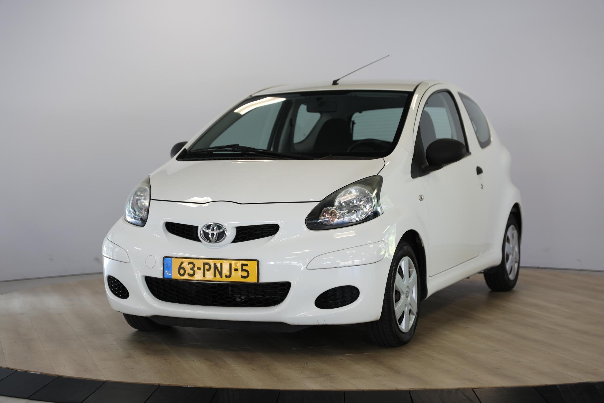 Toyota Aygo 1.0-12V Cool | Airco, Auto's, Toyota, Voorwielaandrijving, Euro 5, Stof, Gebruikt