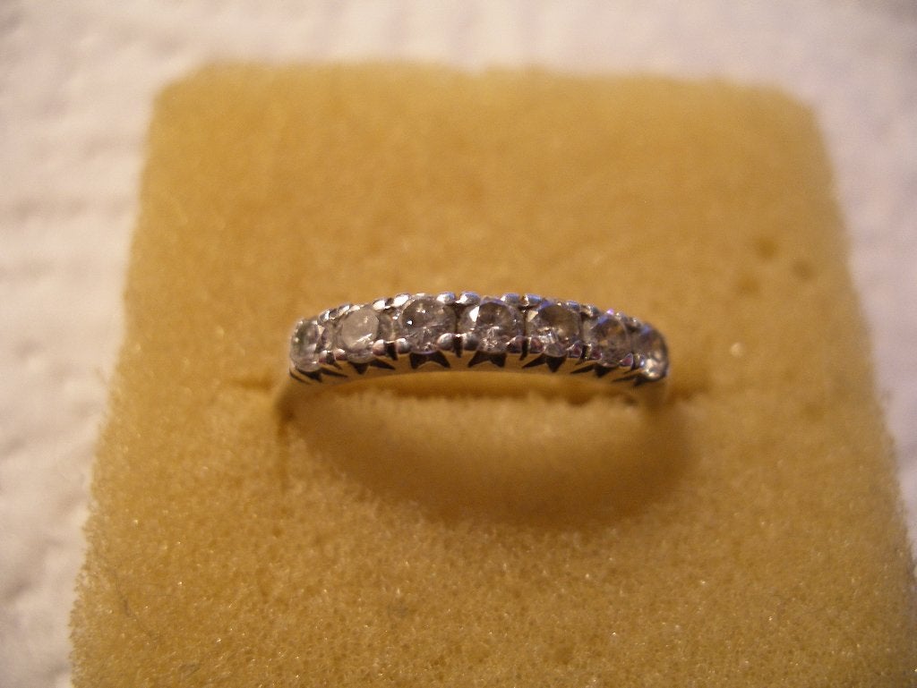 Een mooie Smajje Zilveren Ring met Zirkonia steentjes, Verzenden, Zilver, Ring