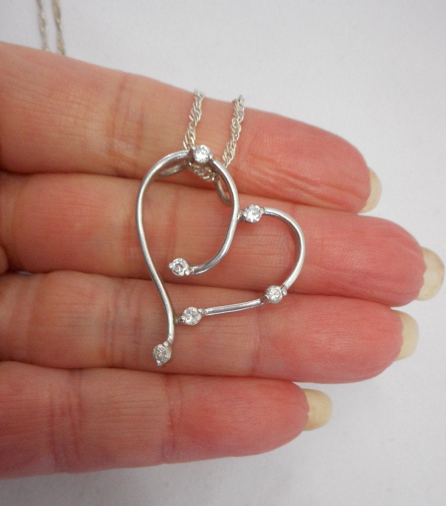 Zilveren ketting met hart hanger met steentjes nr.407, Met hanger, Verzenden, Zo goed als nieuw, Zilver