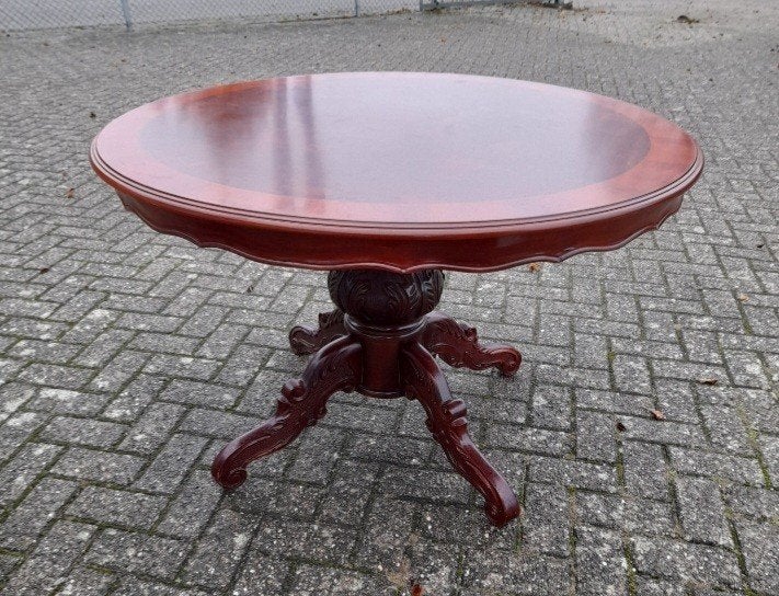 Mooie noten bolpoot eet tafel met ingelegd blad, Antiek en Kunst, Antiek | Meubels | Tafels, Ophalen of Verzenden