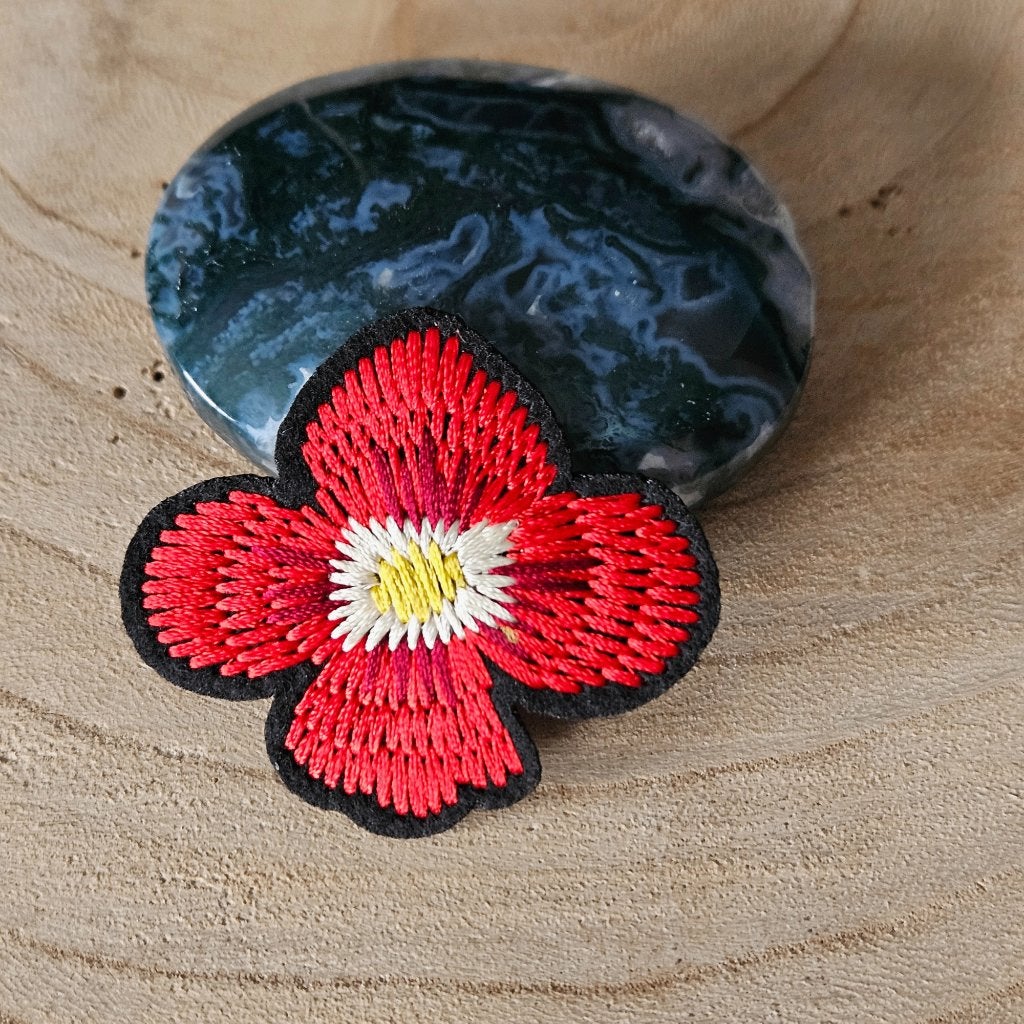 Strijk embleem applicatie Patch rode bloem, D, Nieuw, Ophalen of Verzenden, D