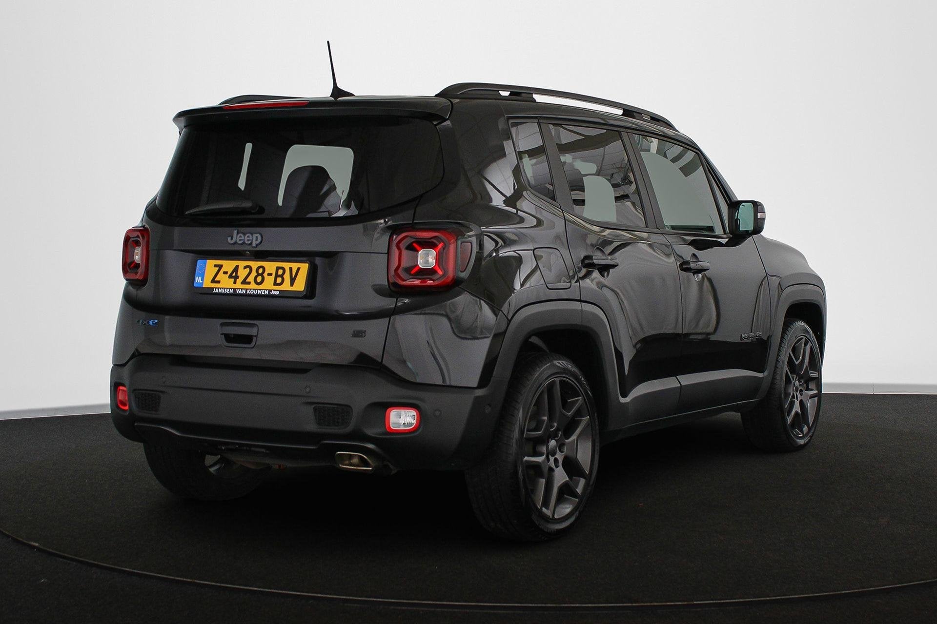Jeep Renegade 4xe 240 Plug-in Hybrid Electric S LED Leder St, Auto's, Automaat, Gebruikt, Zwart, Bedrijf