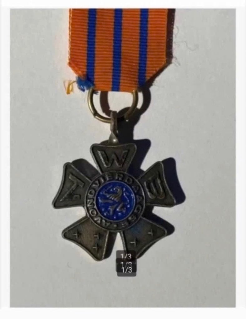 Medaille lint kruisje wandel Avondvierdaagse 7,5 cm totaal, Ophalen of Verzenden, Overige materialen