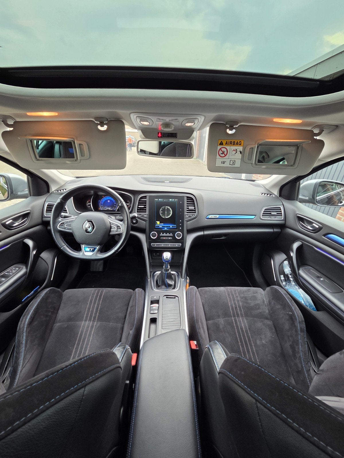 Foto 9 van Renault Mégane 1.2 16V 97KW HB 2017 Zwart