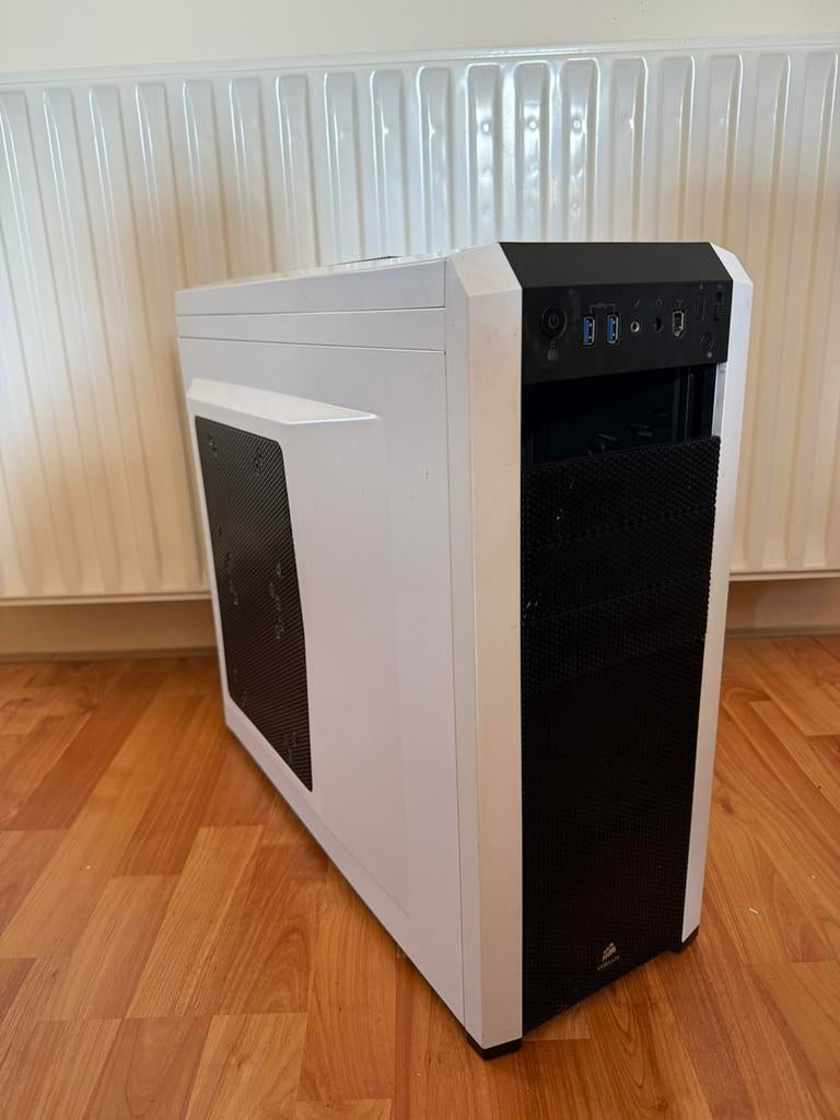 Corsair Carbide PC Behuizing Wit/Zwart Met grote fan, Computers en Software, Computerbehuizingen, Ophalen, Gebruikt