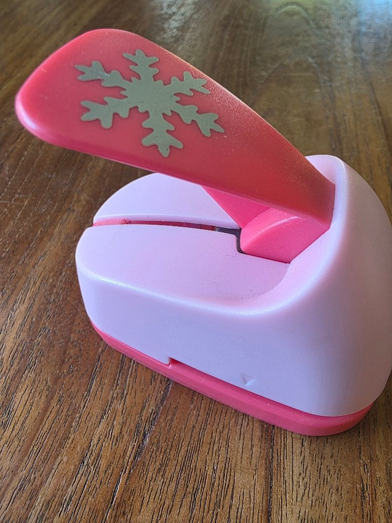 Prachtige kerst ponzen en embossingstensel  van vlinder, Hobby en Vrije tijd, Ophalen of Verzenden, Zo goed als nieuw, Kerstmis