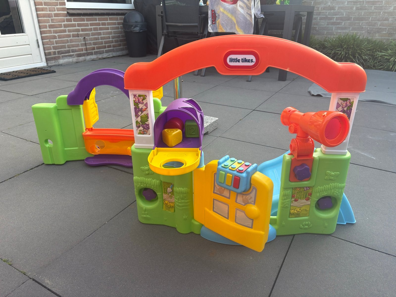 Little Tikes Activity Garden Speeltoestel, Kinderen en Baby's, Speelgoed | Buiten | Speeltoestellen, Zo goed als nieuw, Glijbaan