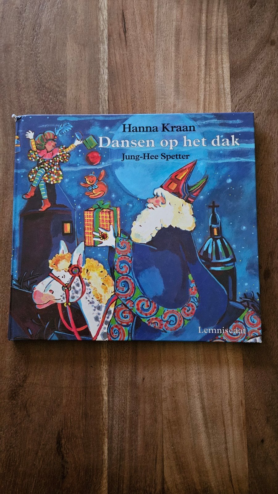 Dansen op het dak - Hanna Kraan (Sinterklaasboek), Ophalen of Verzenden, Gelezen, Hanna Kraan, Sprookjes