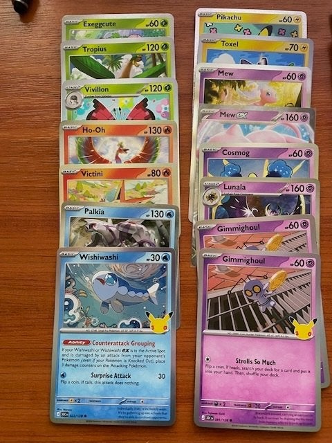 Pokémon kaarten 30th Celebration, Ophalen of Verzenden, Zo goed als nieuw, Meerdere kaarten