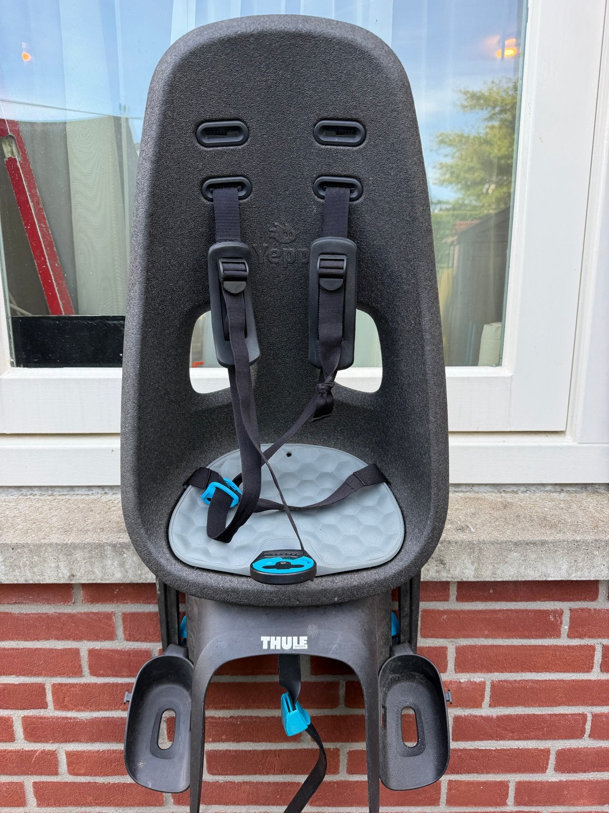 Fietskinderzitje Thule Yepp Maxi Achterzitje - Gebruikt, Fietsen en Brommers, Ophalen, Achterzitje, 22 t/m 36 kg, Gebruikt