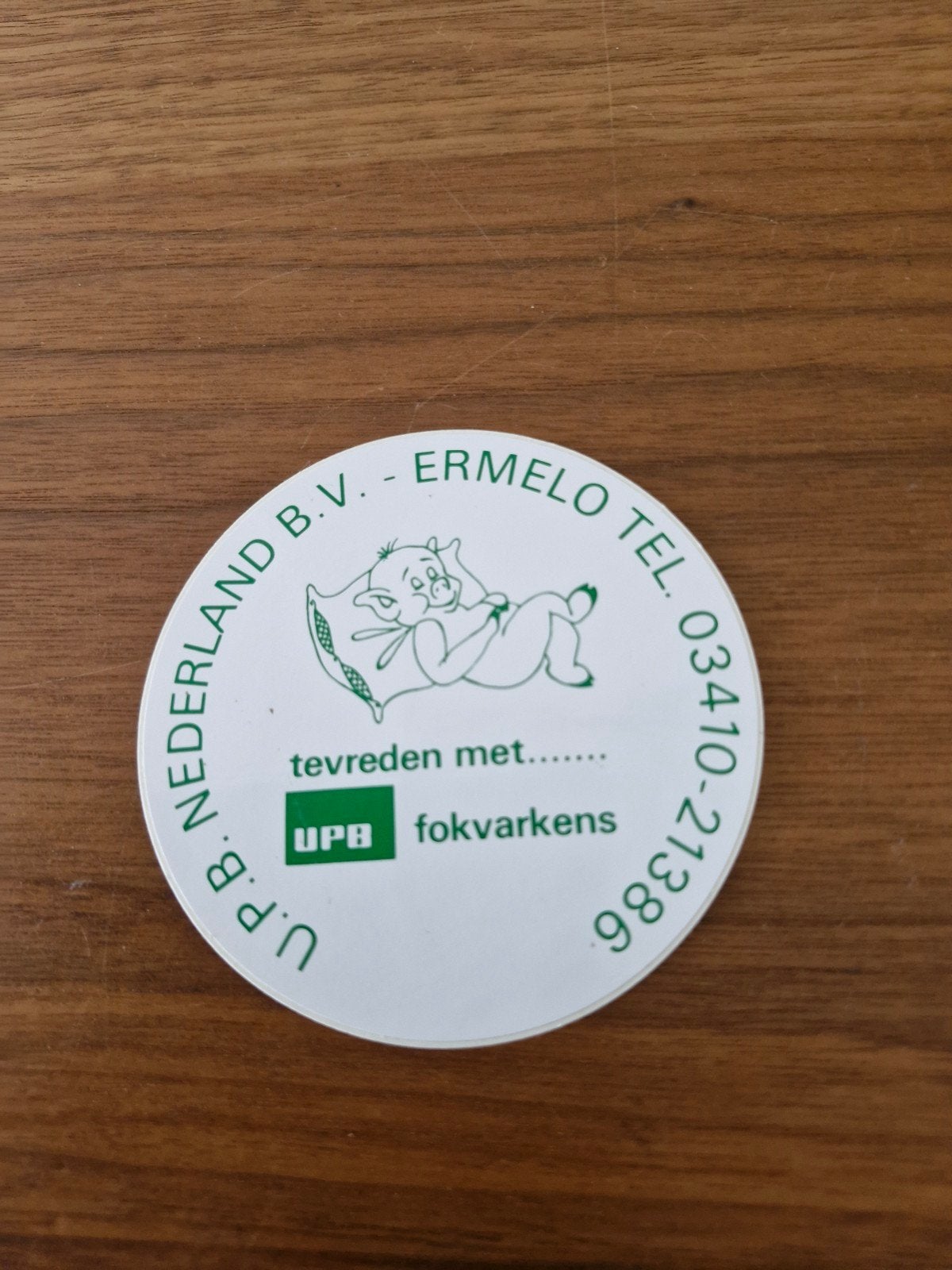 9306 Vintage UPB fokvarkens sticker - Ermelo, Ophalen of Verzenden