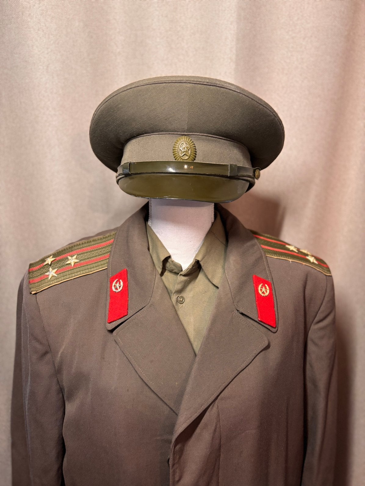 Origineel Sovjetleger Officiersuniform – Gemotoriseerde, Ophalen of Verzenden, Landmacht, Nederland