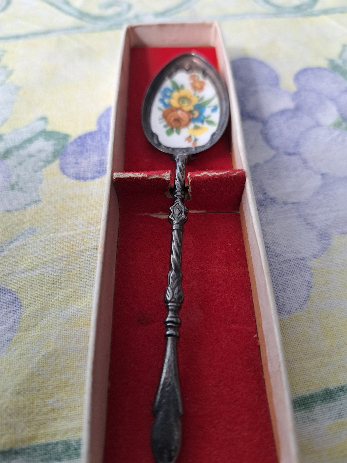 Decoratieve lepel met bloemenemaille in doosje, Ophalen of Verzenden