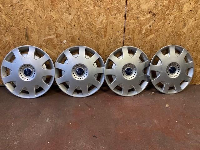 Set wieldoppen Ford 16", Ophalen, Gebruikt