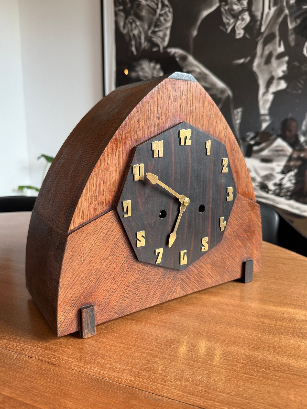 Amsterdamse school tafelklok hout. Vintage design, Ophalen of Verzenden