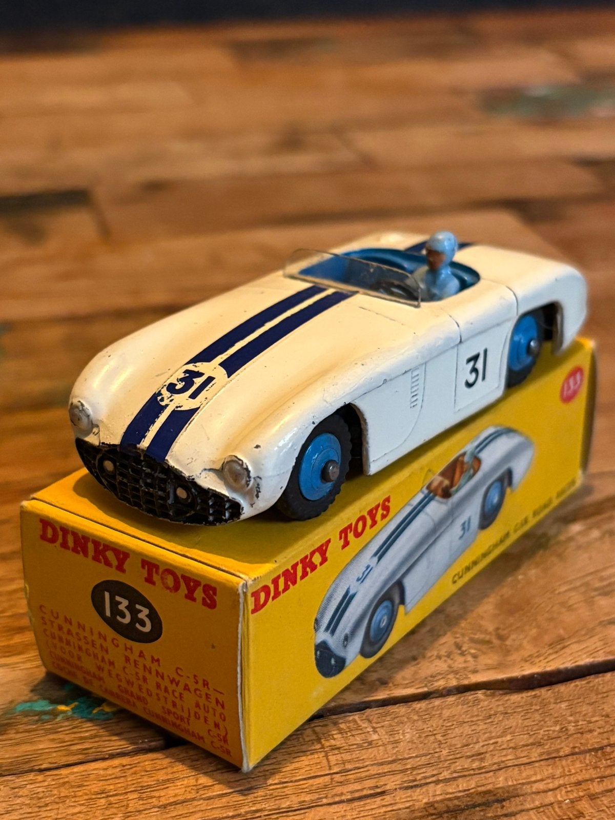 Dinky Toys 133 Cunningham C-5R ZELDZAAM BLAUW INTERIEUR, Ophalen of Verzenden, Zo goed als nieuw, Auto, Dinky Toys