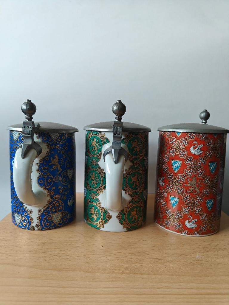 Drie stuks bierpul / biermok met tin deksel, Ophalen of Verzenden
