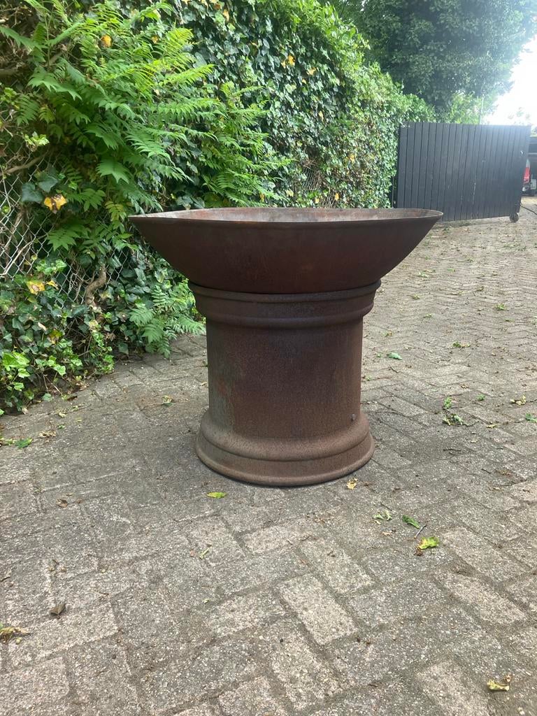 Robuuste gietijzeren vuurschaal / vuurkorf, Tuin en Terras, Vuurkorven, Ophalen, Gebruikt, Vuurkorf