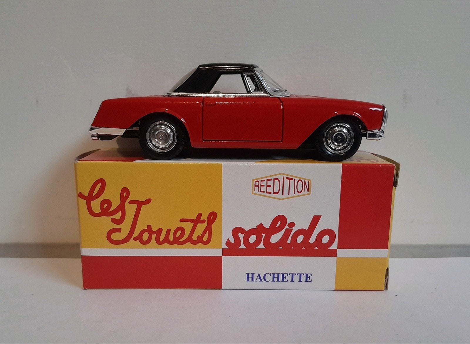 Solido Facel-Vega z.g.a.n., Ophalen of Verzenden, Zo goed als nieuw, Auto, Solido