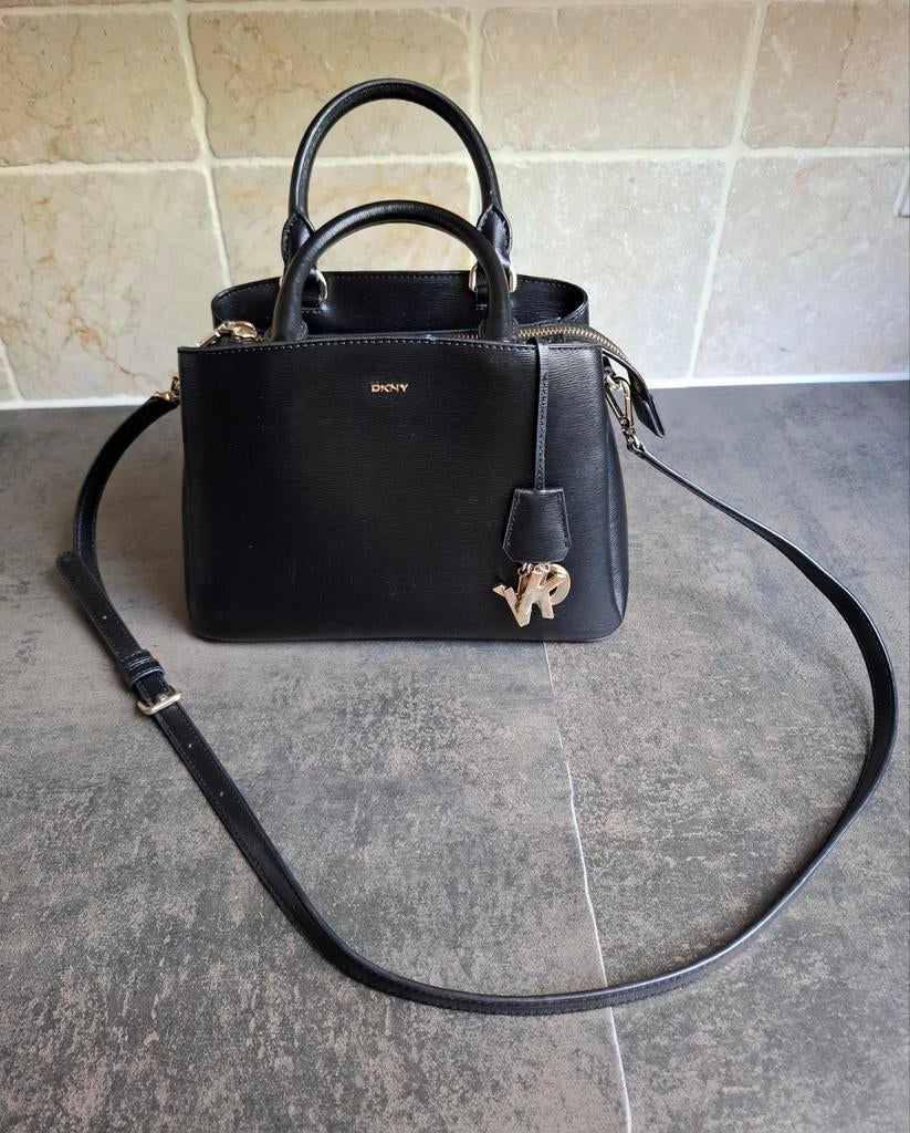 Zwarte "DKNY" leren handtas/schoudertas voor dames., Ophalen of Verzenden, Zo goed als nieuw, Zwart, Handtas