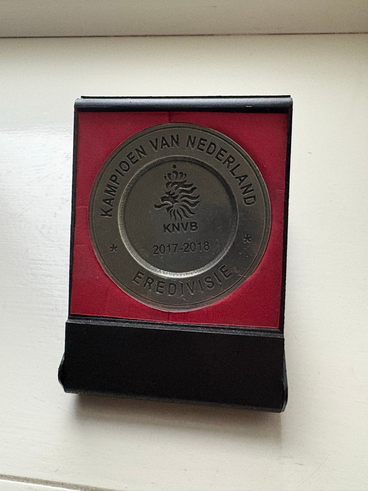 Miniatuur schaal KNVB Eredivisie Kampioen 2017-2018, Postzegels en Munten, Ophalen of Verzenden, Overige materialen, Nederland