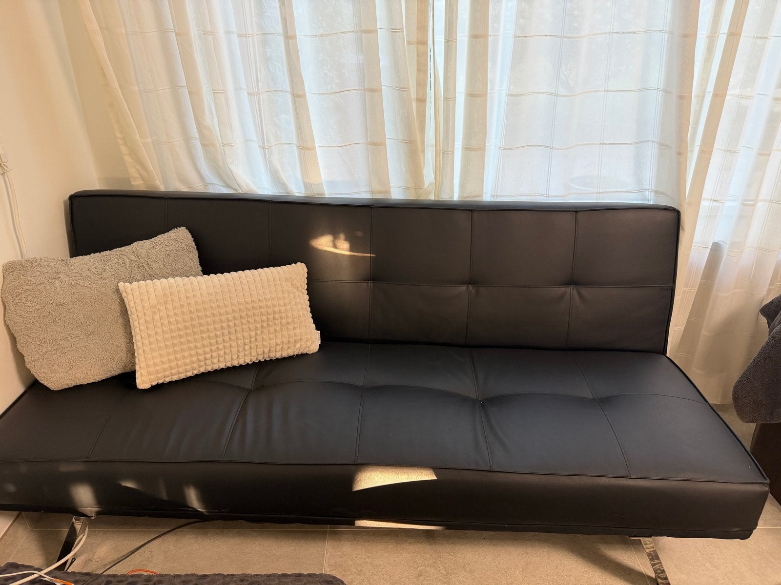 Zwarte slaapbank - perfect voor logeerkamer, Ophalen, Zwart, Tweepersoons, Zo goed als nieuw