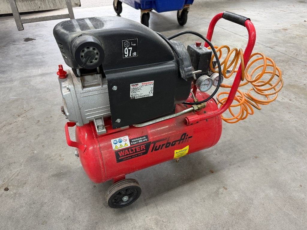 Compressor 230V 24 liter, Minder dan 25 liter, Ophalen of Verzenden, Minder dan 200 liter/min