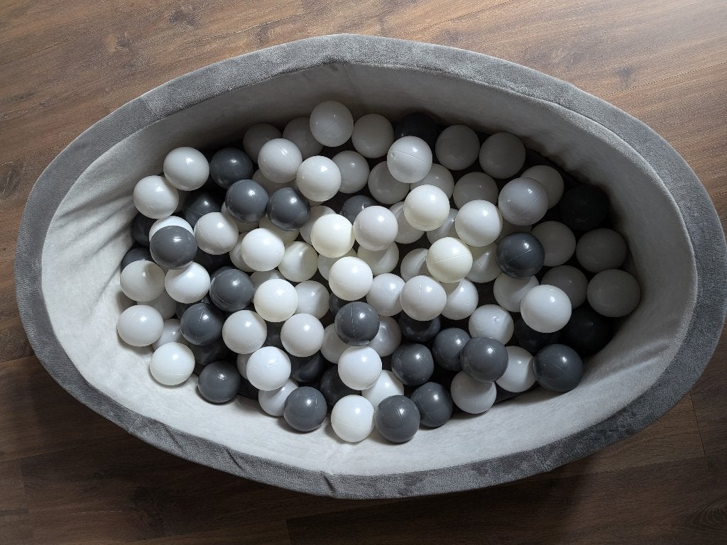 Ballenbak ovaal, Ophalen, Zo goed als nieuw, Jongen of Meisje