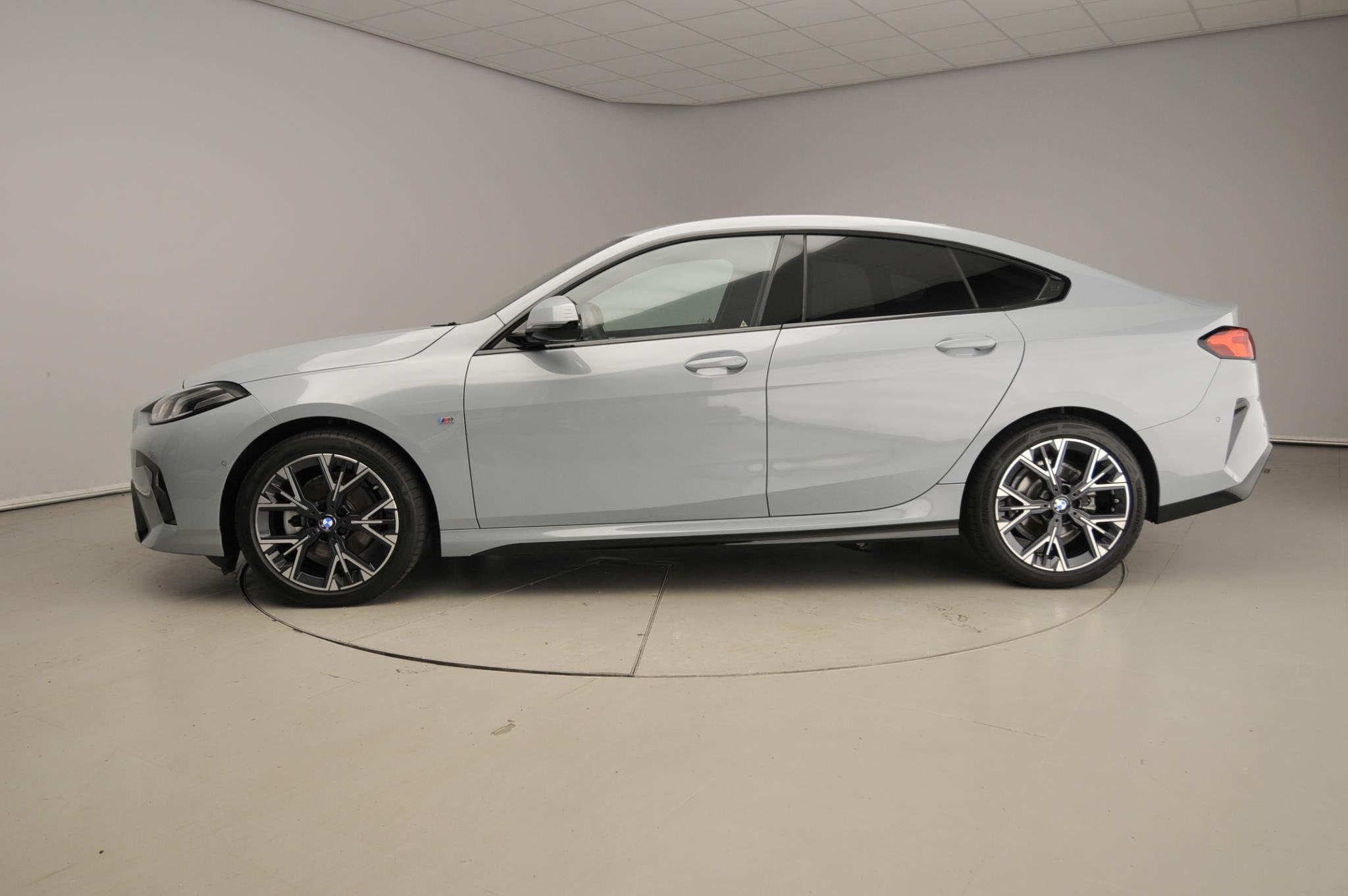 BMW 2 Serie Gran Coupé 220 | M-Sportpakket | LED | Navigati, Gebruikt, Met garantie (alle), Origineel Nederlands, Bedrijf