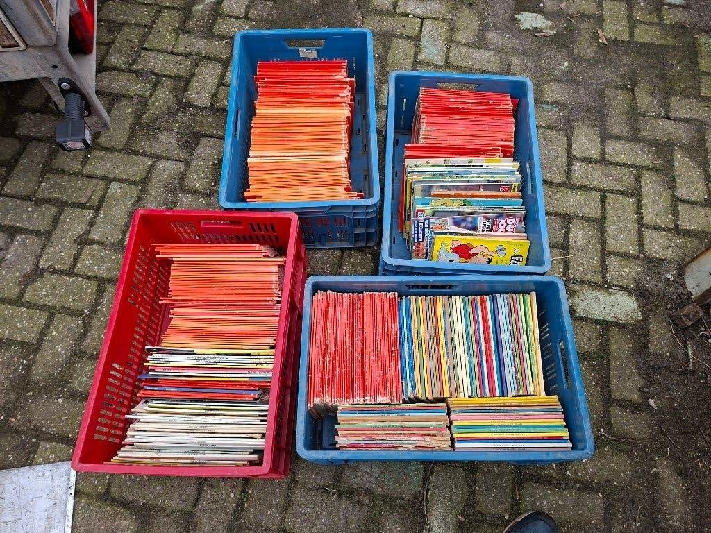 circa 500 stuks allerlei stripboeken, Meerdere stripboeken, Ophalen, Gelezen