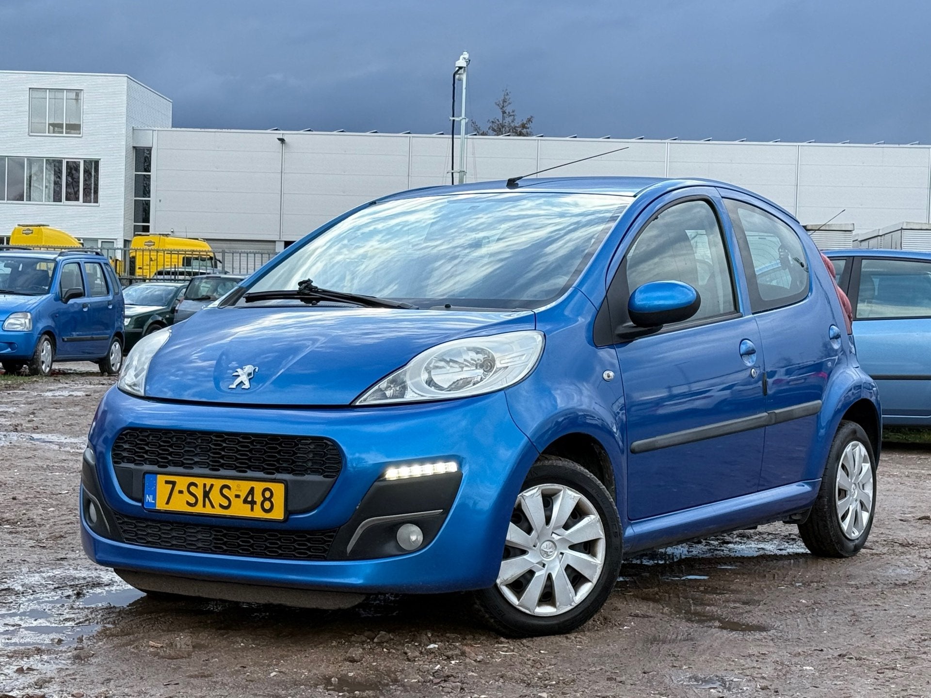 Peugeot 107 1.0 Active/ FACELIFT/ LED/ ZUINIG, Voorwielaandrijving, Euro 5, Gebruikt, Origineel Nederlands