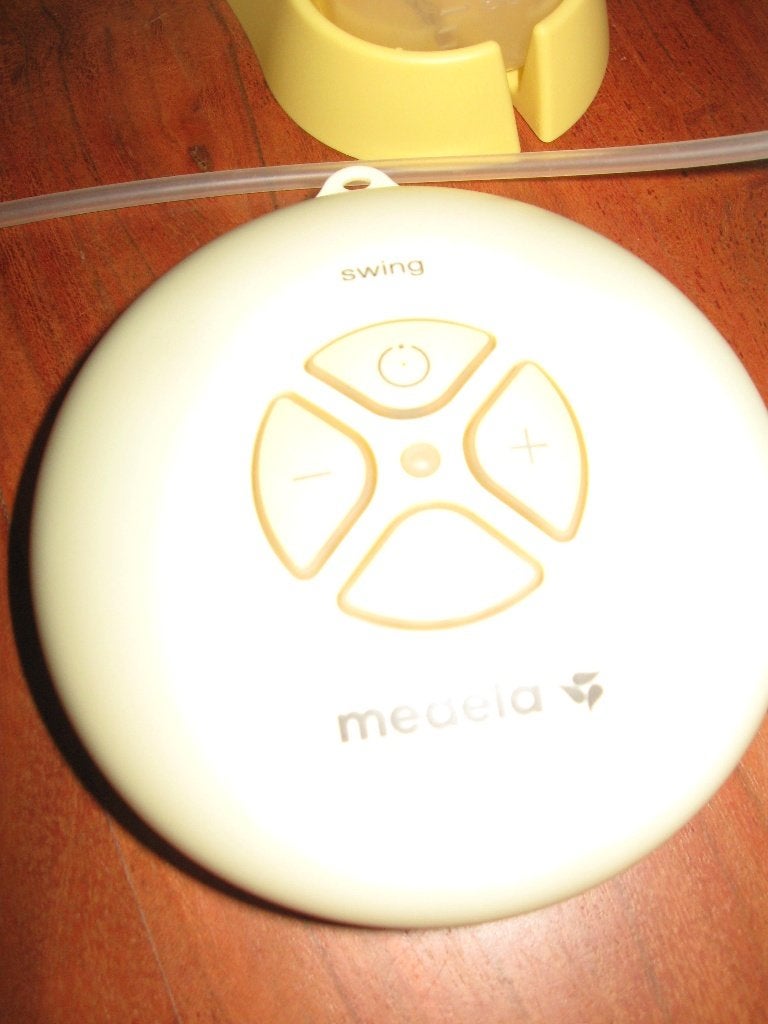 Medela borstkolf  swing met tas, Kinderen en Baby's, Gebruikt, Medela, Inclusief tas, Borstkolf