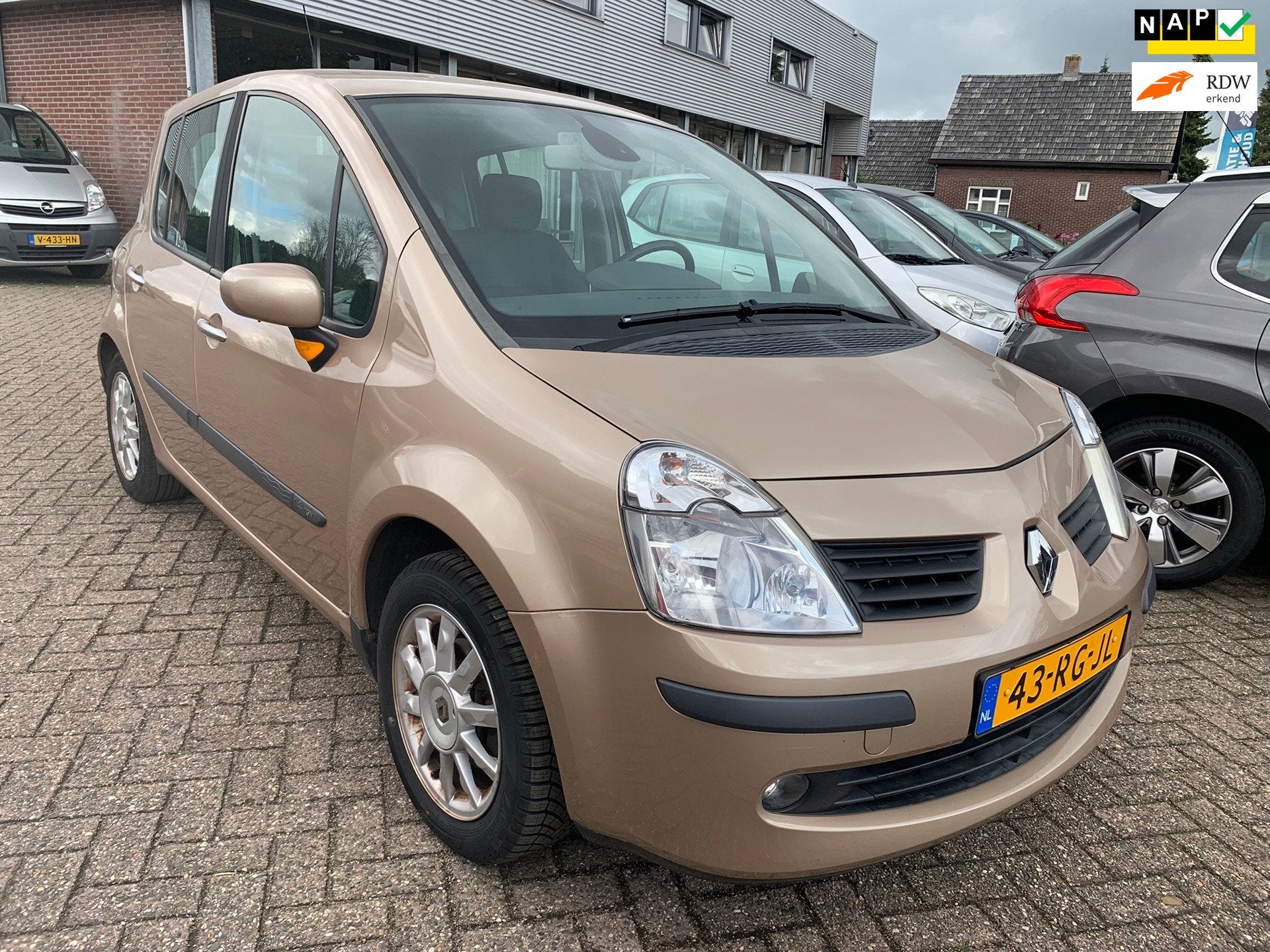 Renault Modus 1.4-16V Privilège Luxe 2005 € 1950.- 1 Jr A, Auto's, Voorwielaandrijving, Gebruikt, Bedrijf, Handgeschakeld