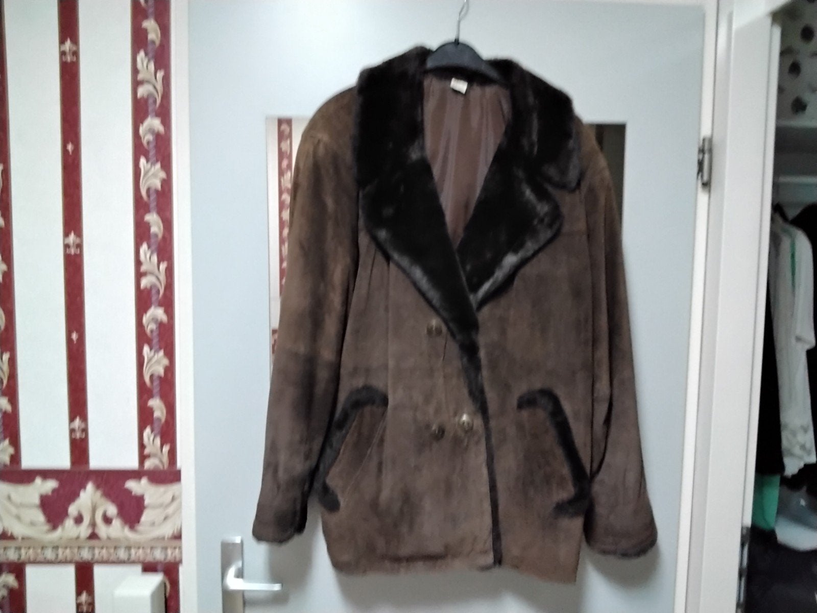 Vintage bruine suède jas met bontkraag maat 42, Ophalen, Gedragen, Maat 38/40 (M), Bruin