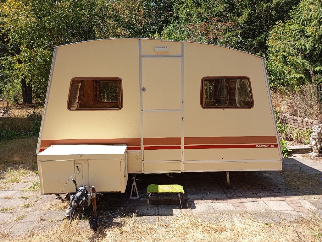 Rapido, Comfort Matic, klapcaravan, Standaardzit, Kachel, Dwarsbed, Tot en met 4