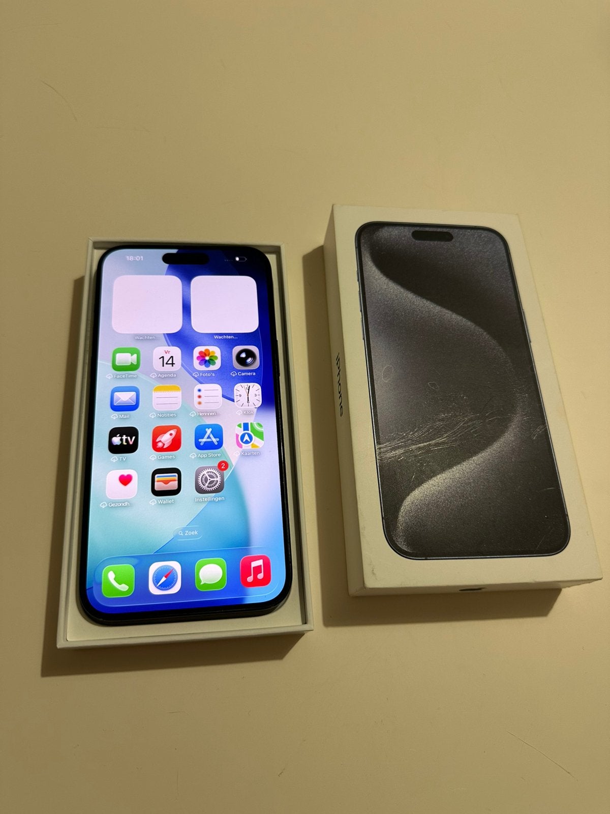 Nette Iphone 15 Pro Max - 256GB | Met Doos, 256 GB, 80 %, Zwart, IPhone 15 Pro Max