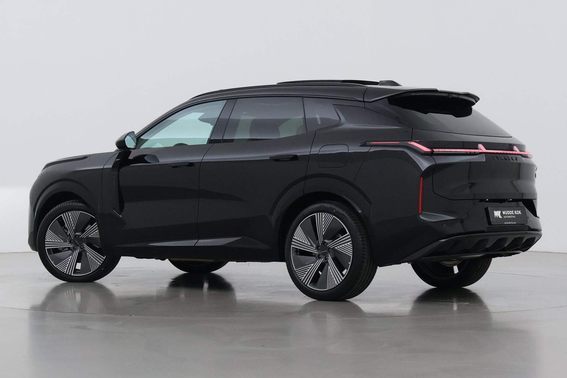 Lynk&co 08 1.5 More | Harman/Kardon | Panoramadak | Massage+, Auto's, Gebruikt, Euro 6, Zwart, Plug-in hybride