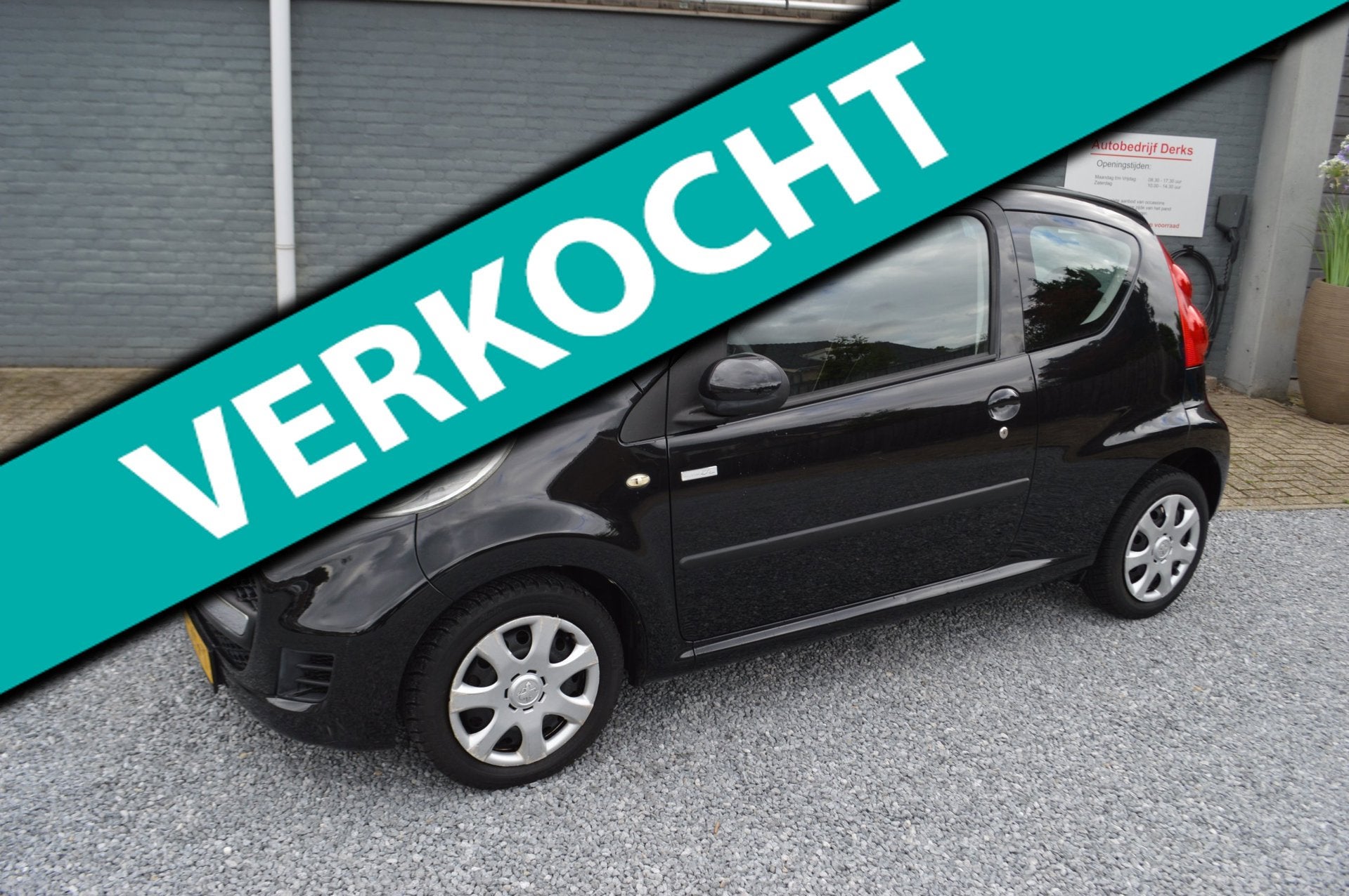 Peugeot 107 1.0-12V XR Airco Stuurbekrachtiging Jaar Garanti, Voorwielaandrijving, Stof, Gebruikt, 4 stoelen