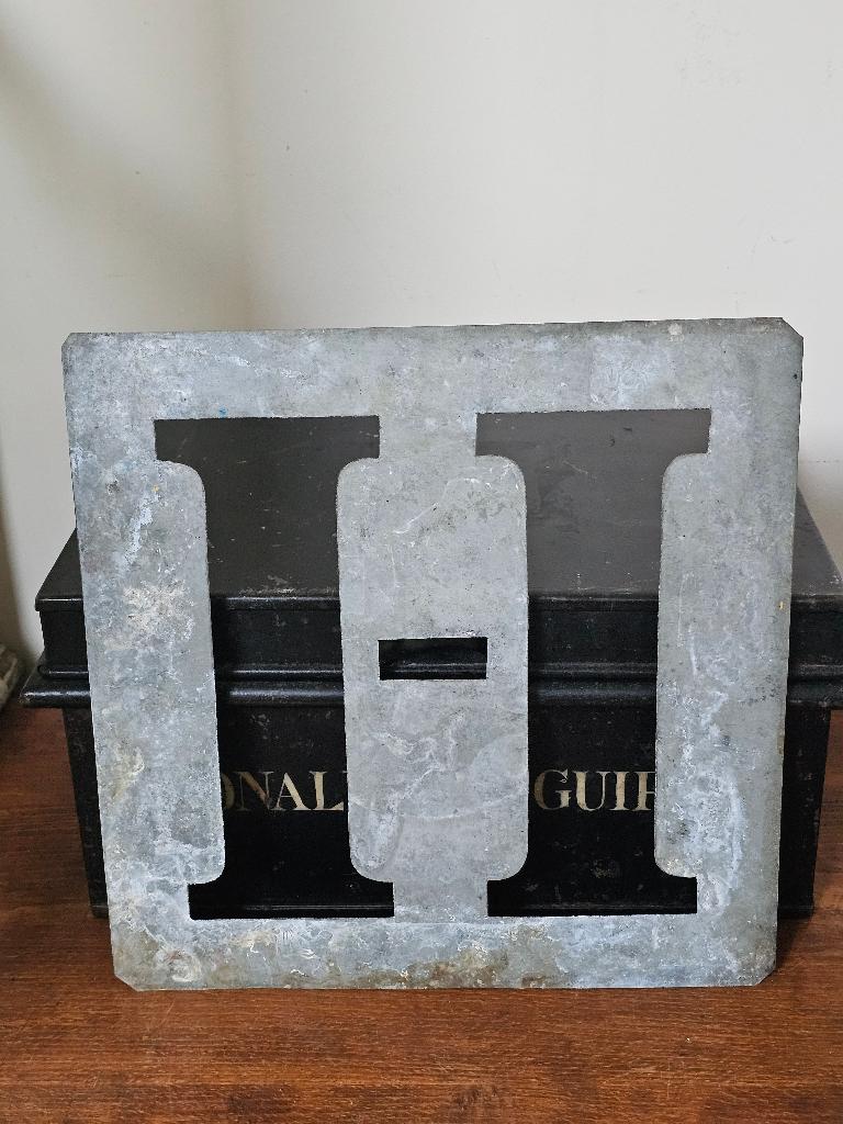 Groot oud zinken lettersjabloon alfabet LETTER 'H' 26X26cm, Antiek en Kunst, Ophalen of Verzenden