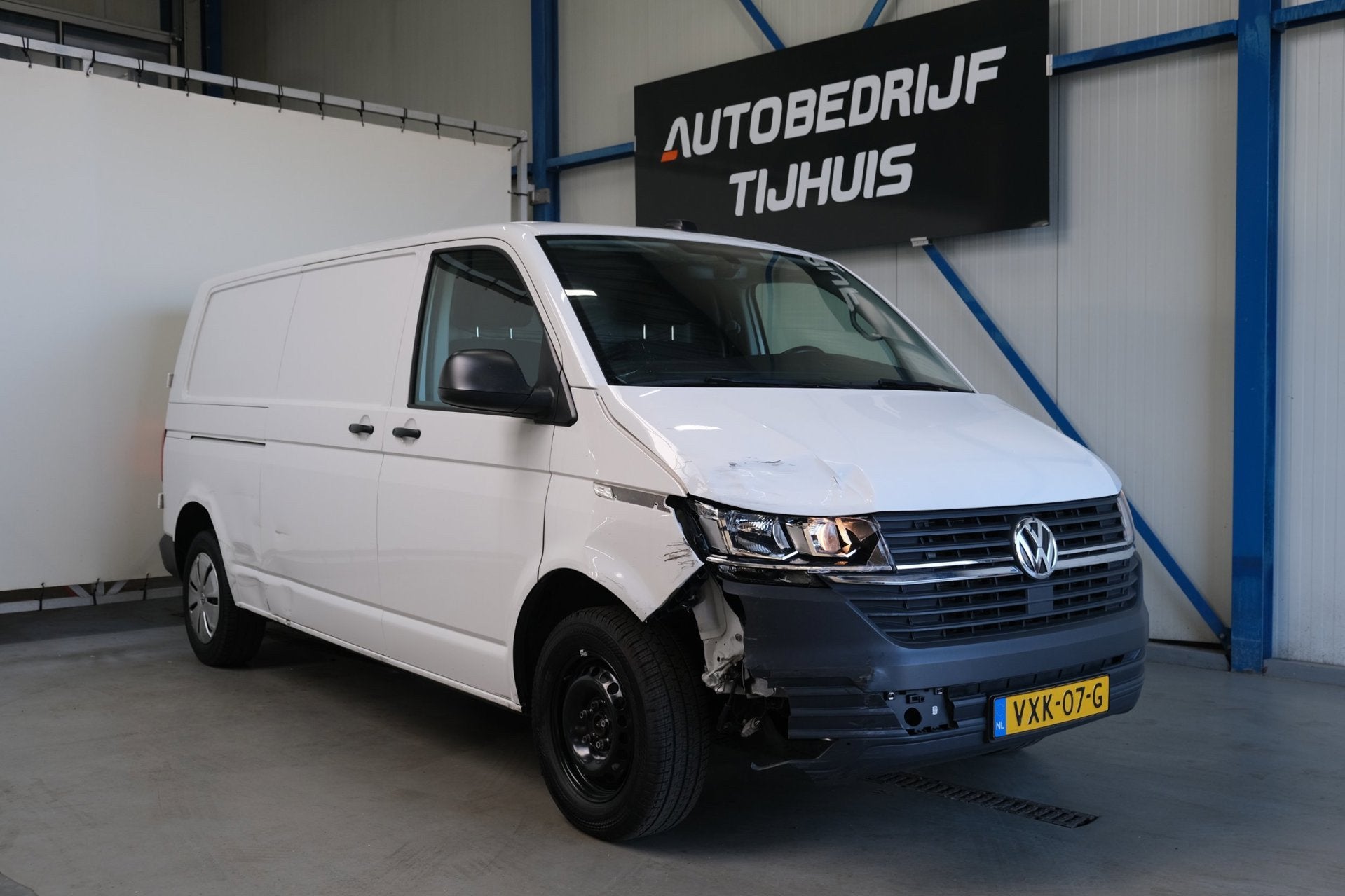 Volkswagen Transporter 2.0 TDI L2H1 28 > Schade <, Voorwielaandrijving, Gebruikt, Euro 6, 4 cilinders