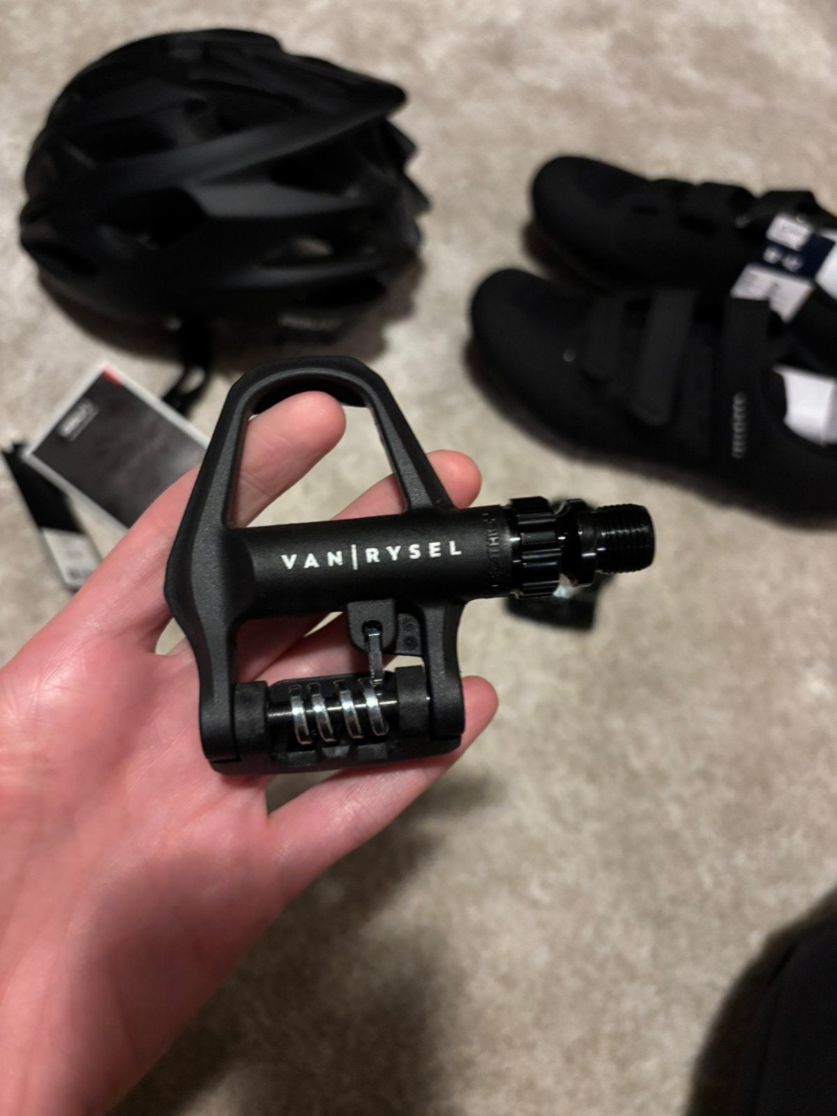 Ongebruikte schoenen inlcusief klikpedalen voor fiets, Ophalen, Nieuw, Schoenen