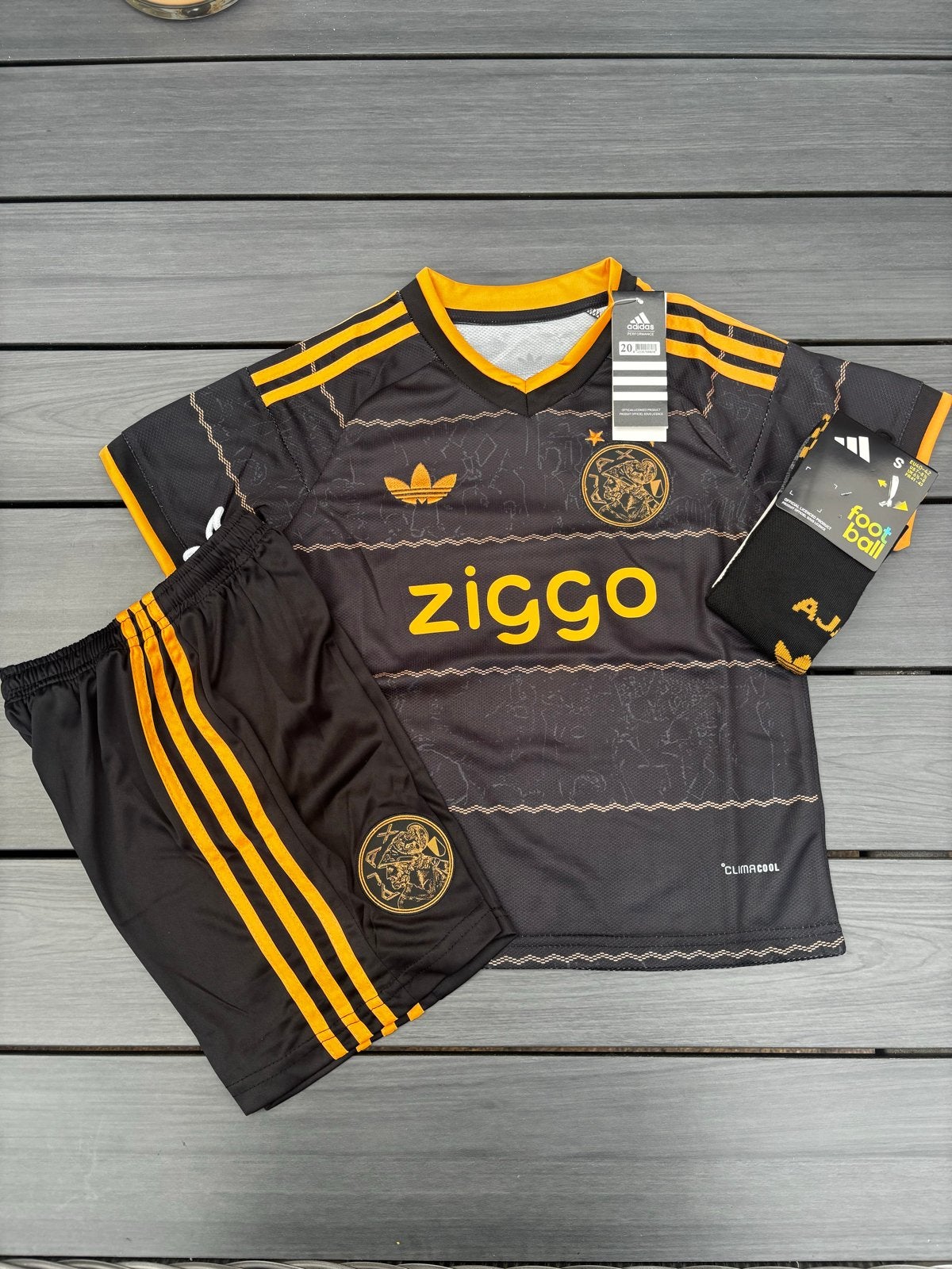 Ajax uit tenue 26/27 - Shirt en Broekje, Maat S, Verzenden, Nieuw, Set