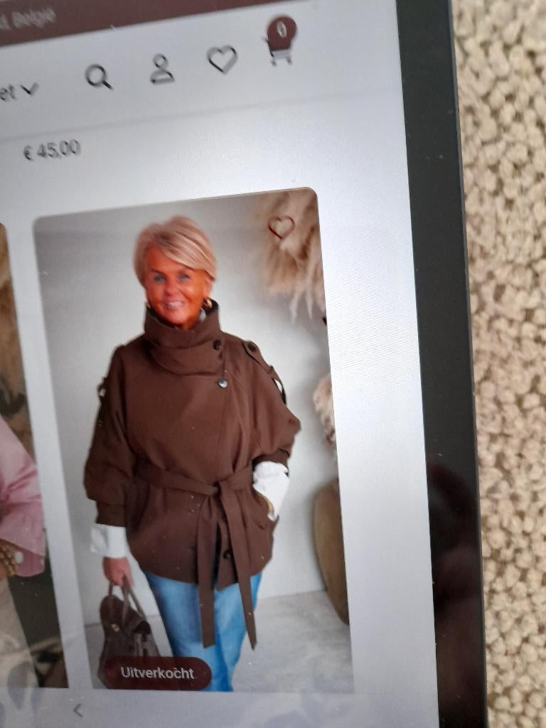 Parka  bij deze zit geen riem, Ophalen, Overige kleuren, Maat 42/44 (L), Nieuw