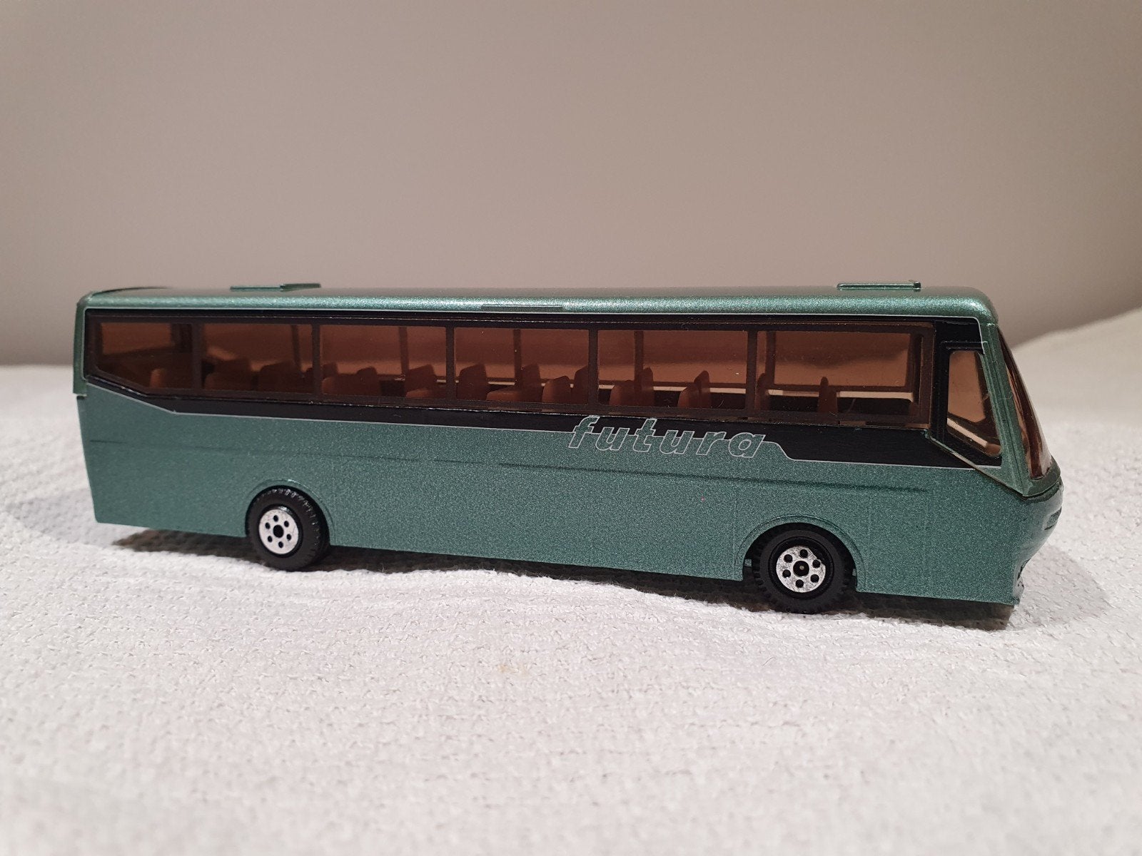 Efsi Bova Futura FHD12 bus 1:87, Ophalen of Verzenden, Gebruikt, Bus of Vrachtwagen, Efsi