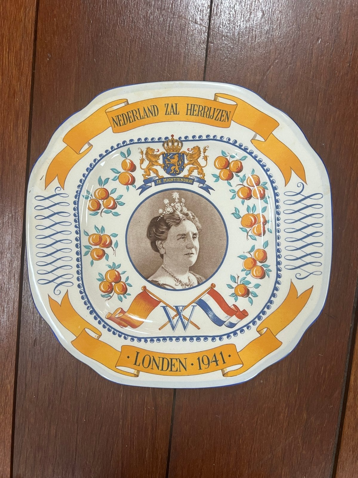Vintage Wilhelmina Herdenkingsbord - Nederland Zal Herrijzen, Antiek en Kunst, Ophalen of Verzenden