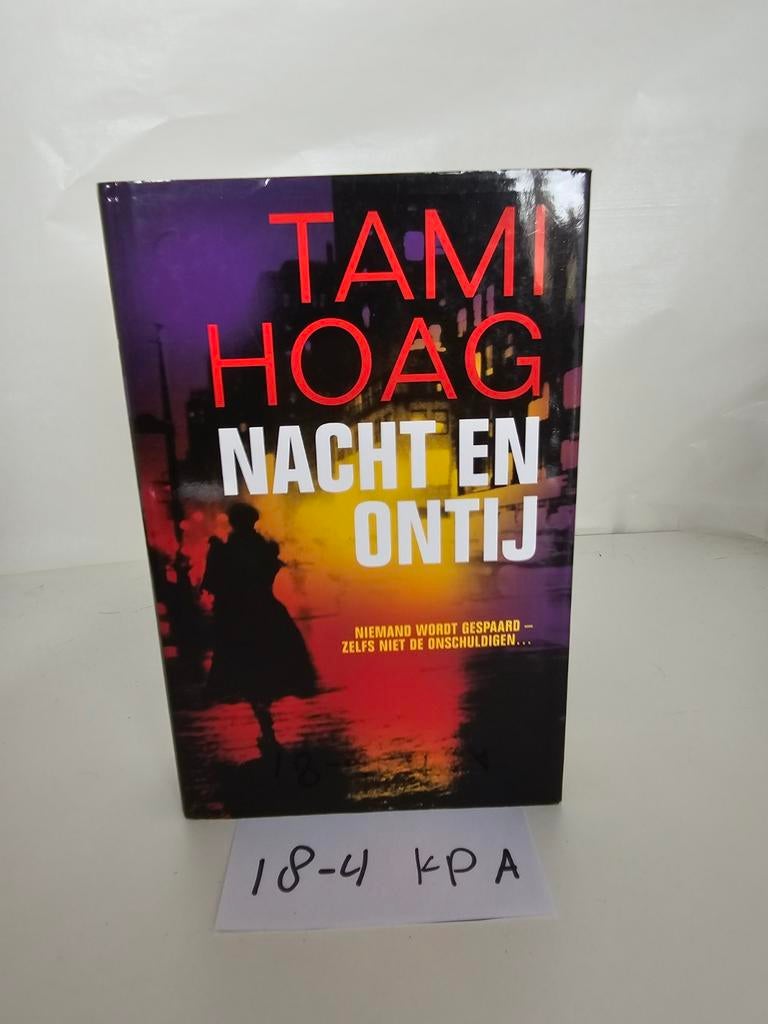 Tami Hoag - Nacht en Ontij, Boeken, Thrillers, Ophalen of Verzenden