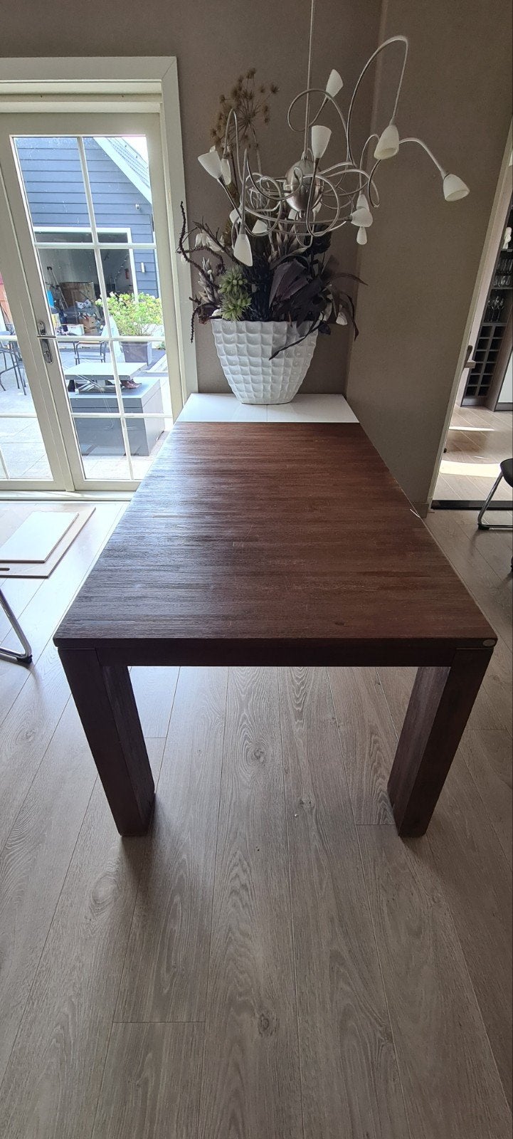 Foto 2 van uitschuifbare eettafel van Henders en Hazel