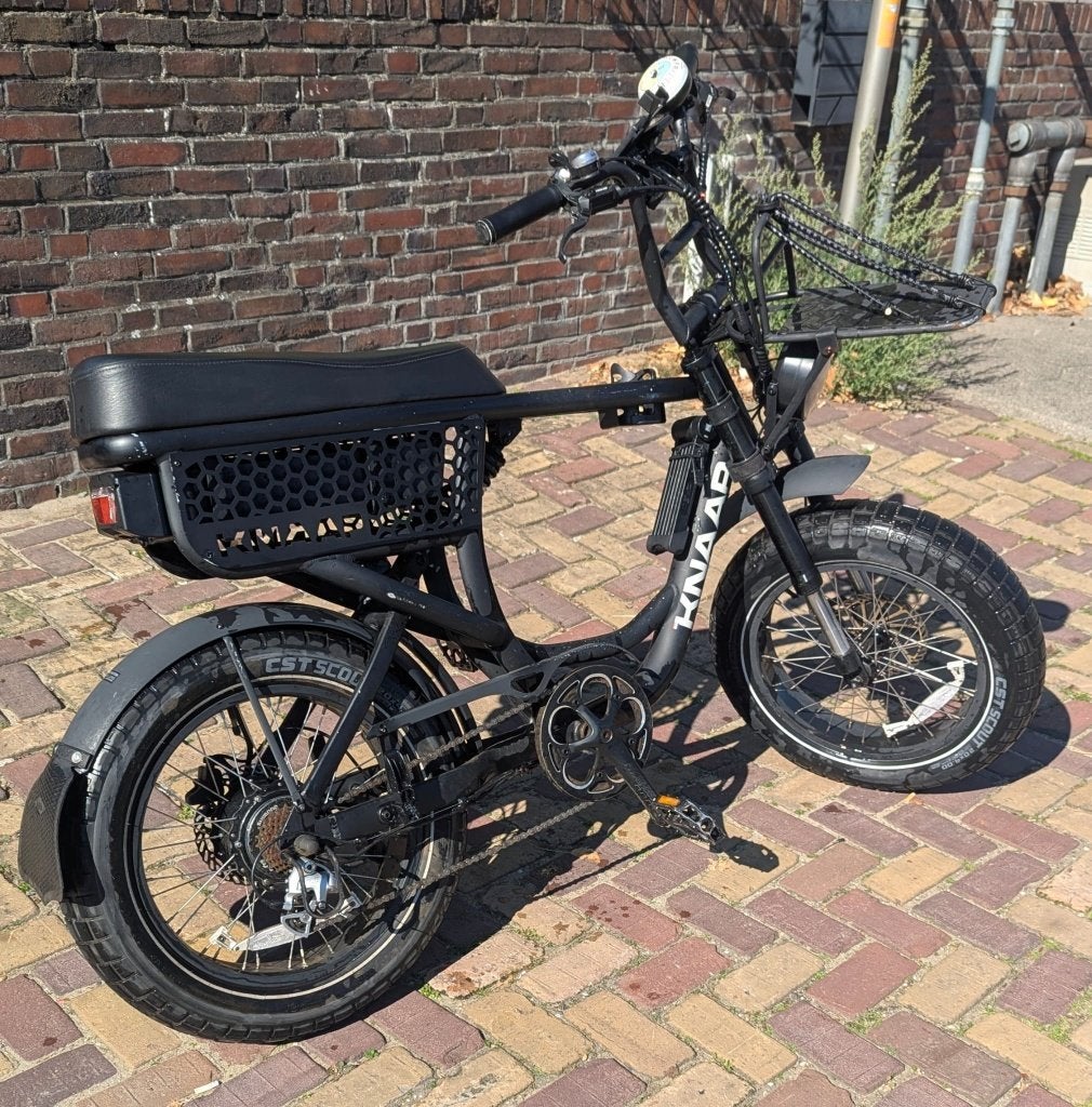 Fatbike KNAAP BCN, inclusief vouwslot, alarm en tracker, Fietsen en Brommers, Ophalen, Gebruikt, 30 tot 50 km per accu, Overige merken