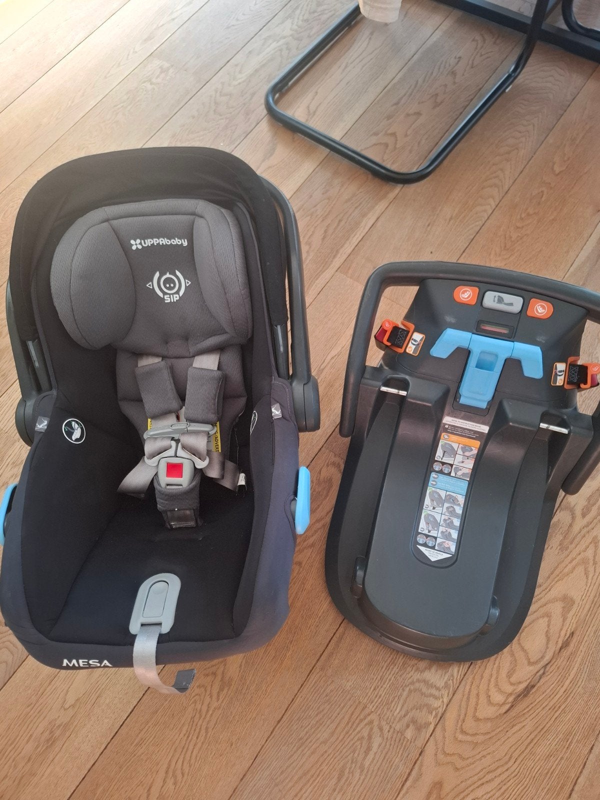 UPPAbaby MESA autostoel met Isofix base, Gebruikt, Verstelbare rugleuning, Isofix, 0 t/m 13 kg