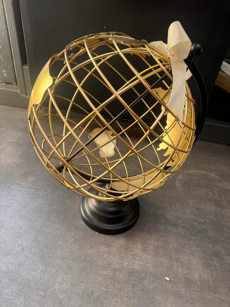 Gouden wereldbol decoratie, Huis en Inrichting, Woonaccessoires | Wereldbollen, Ophalen, Gebruikt